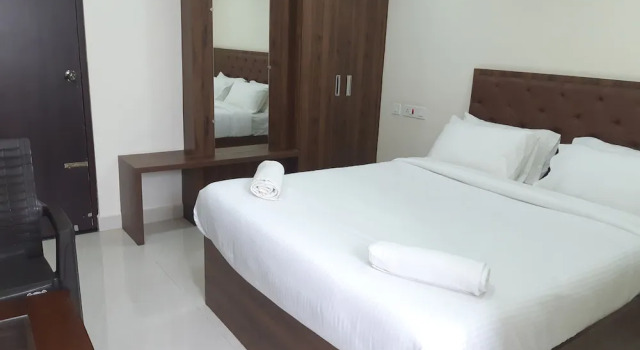 Номер Deluxe CNR Residency Madanapalle