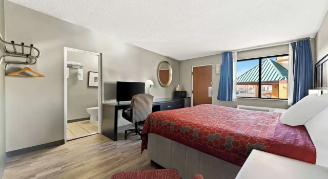 Двухместный номер Standard с видом на горы Knights Inn Montgomeryville