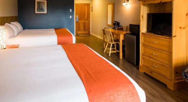 Четырёхместный номер Standard Glacier House Hotel & Resort