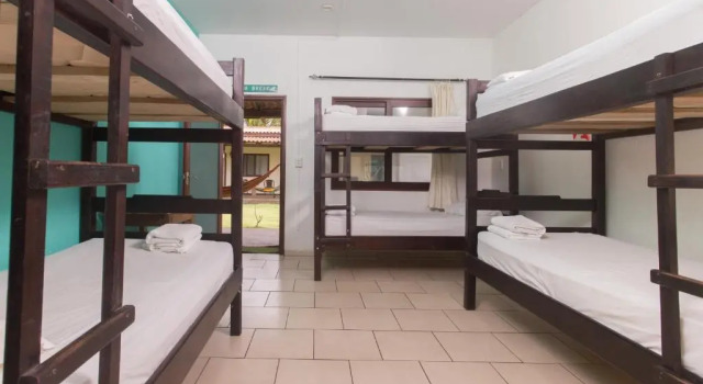 Кровать в общем номере Beach Break Hotel & Surf Camp de Playa Venao