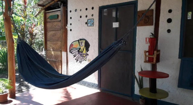 Кровать в общем номере La Urraca Loca Hostel