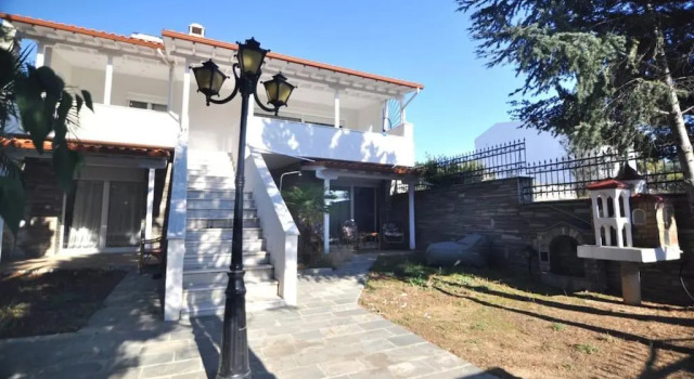 Апартаменты Zennova 40 Trikorfo Cottage
