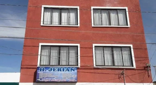 Hostal Jerian, Забронировать Отель Отели департамента Потоси с завтраком, Завтраки