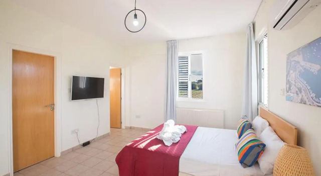 Villa Ayia Triada Beautiful 5BDR Villa with Pool Close to all Beaches and Amenities