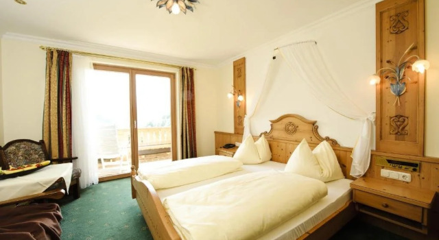 Bachmanngut, Book Resort Hotels in Upper Austria with a Pool, Swimming Pool