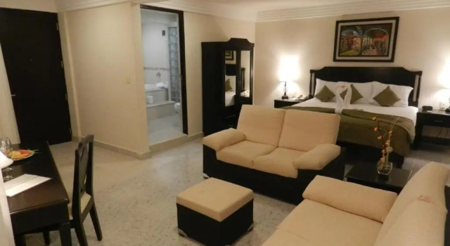 Полулюкс Hotel Victoria Merida