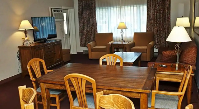 Люкс Standard Fireside Inn & Suites Gilford