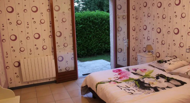 Les écureuils, Boek Hotel Tramoyes 
