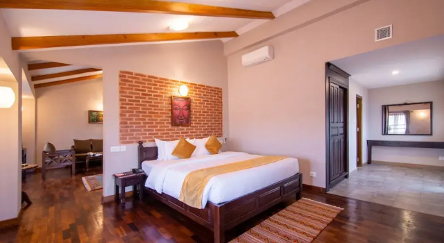 Люкс Hotel Bhadgaon