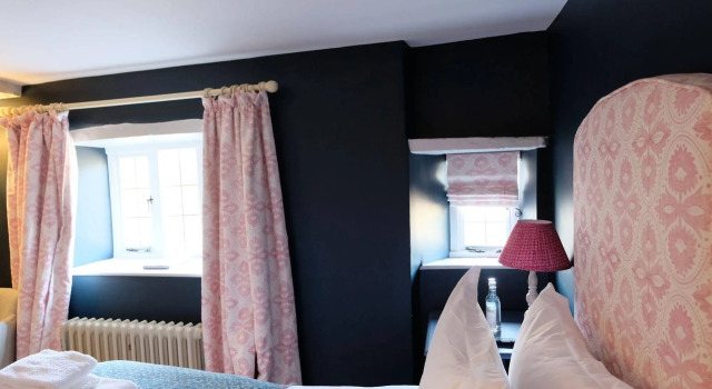 The Bell Inn Charlbury, Забронировать Гостевой дом Чиппинг-Нортон Оксфордшир