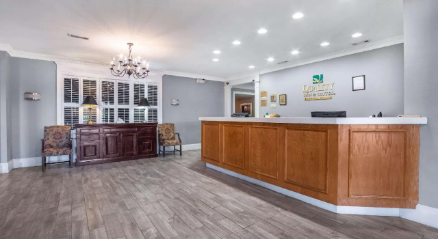 Quality Inn & Suites Santee I-95, Забронировать Отель Отели Южной Каролины с завтраком, Завтраки
