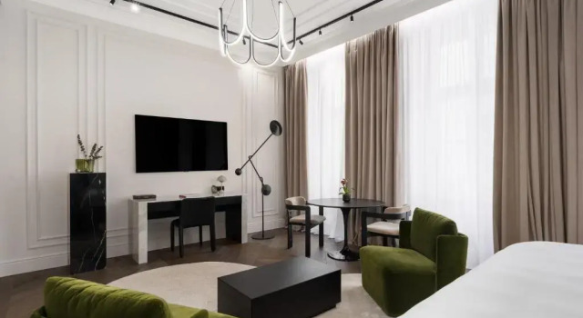 Полулюкс The Best Hotel in Brussels (TEST HOTEL)