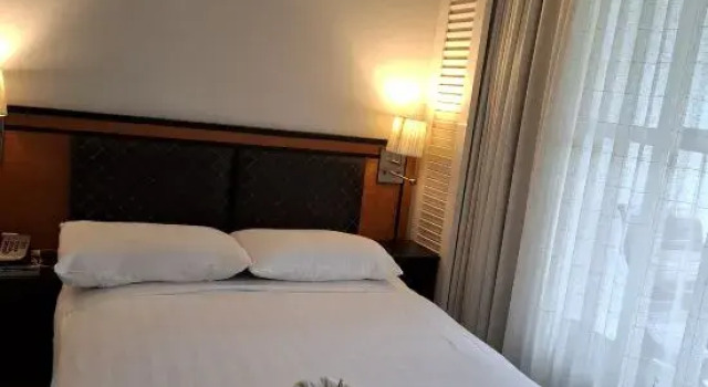 Deluxe Zimmer Capricorn International Hotel