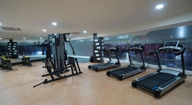 Ixora Club House, Забронировать Отель Отели штата Тамилнада с бассейном, Бассейн