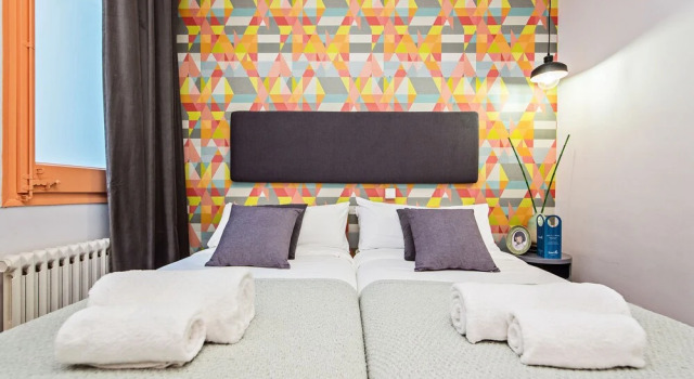 Sweet Inn Aparment - Gracia Deluxe, Забронировать Отель Грасиа Барселона, рядом с Jove Regina Theatre
