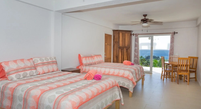Sting Ray Studio At Sea Scape 1 Bedroom Home by Redawning