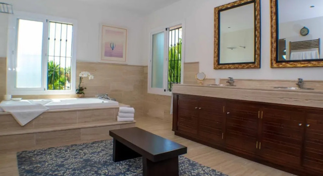 Fabulous Villa 200 M From Beach