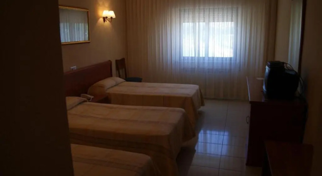 Трёхместный номер Standard Hotel Alameda
