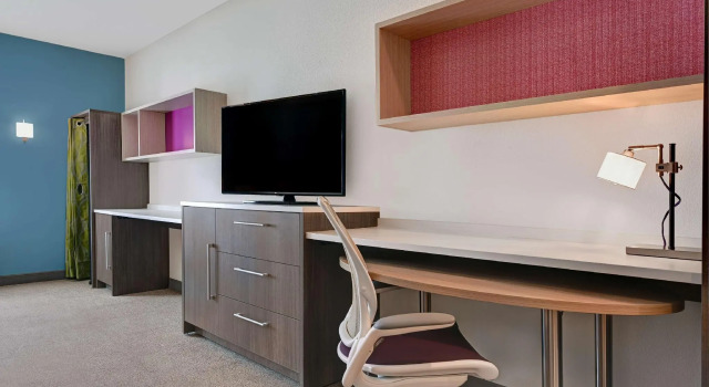 Четырёхместная студия Home2 Suites By Hilton Tracy, Ca