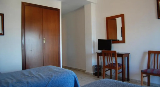 Трёхместный номер Standard Hotel Marina Victoria