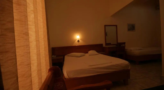 Трёхместный номер Standard Lena Hotel