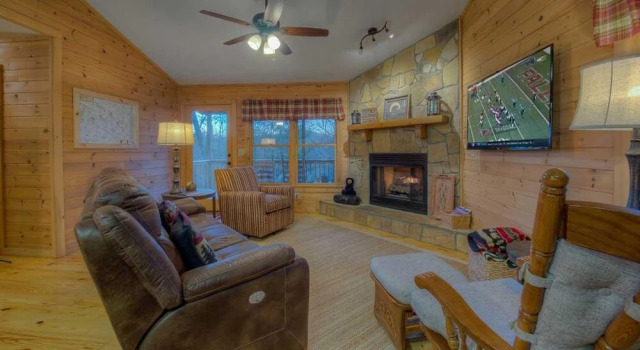 Green Ridge Retreat by Escape to Blue Ridge, Book Hotel Necowa Cove USA