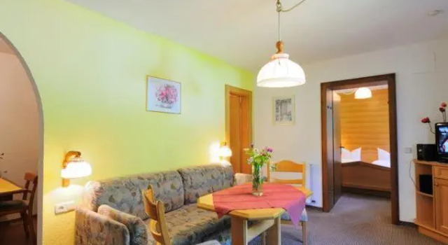 Апартаменты с 3 комнатами Hotel Garni Appartementhaus Rätikon