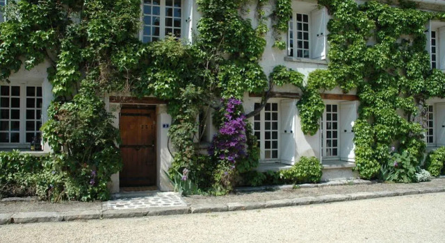 La Maison du Rond des Fées, Varaa Hotelli Saint-Ouen-sur-Morin 