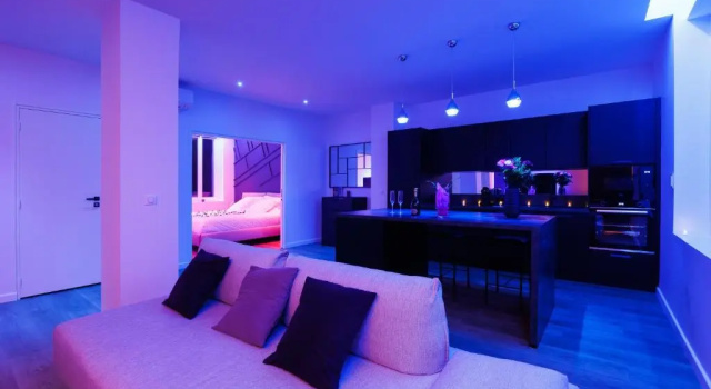 La Purple Suite, Rezervasyon Daire Carros otoparklı oteller, Otopark