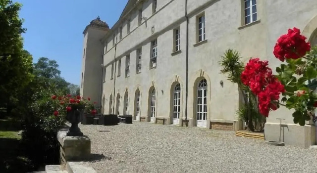 Château de Lignan, Book Hotel Hoteller i Lignan-sur-Orb med parkering, Parkering