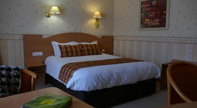 Номер Comfort Logis Hotels Le Champalud Restaurant La Citadelle