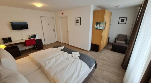 Check-Inn Hotel - Offenbach