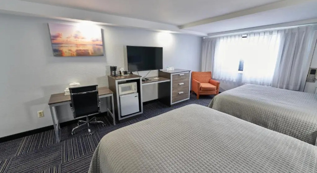 Четырёхместный номер Superior Admiralty Inn & Suites - a Red Collection Hotel