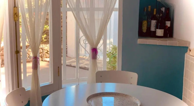 Коттедж с 2 комнатами Sunny House, Chayofa