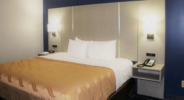 Двухместный номер Standard Quality Inn Scottsboro US-72-Lake Guntersville Area
