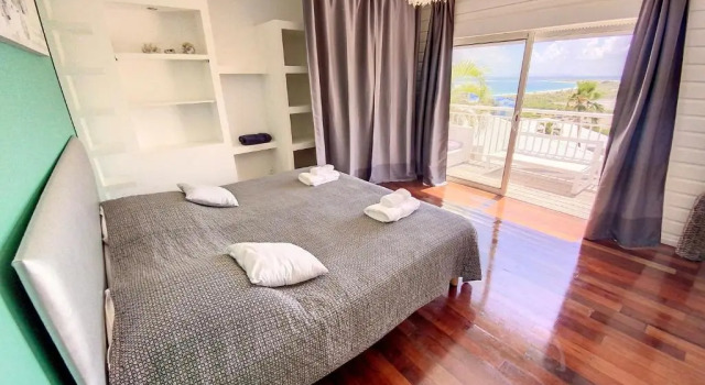 Casa Dina, beautiful sea view 10 min walk from the beach