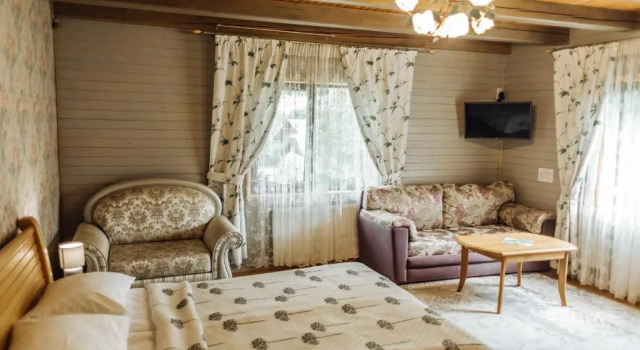 Hotel Velyka Vedmedytsya, Rezervovat Hotel Jaremče 