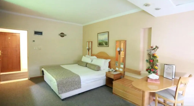 Двухместный номер Premium Royal Court Hotel