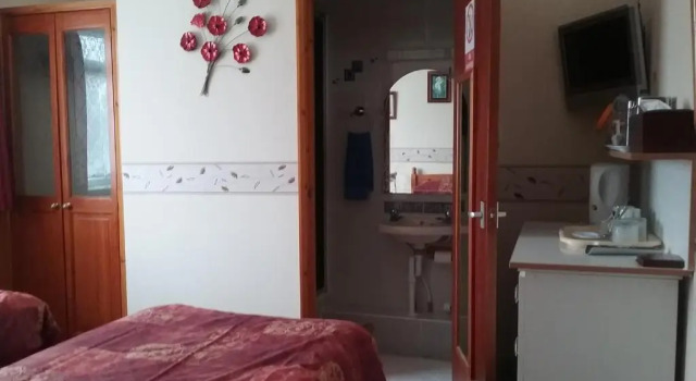 Y-NOT Guest House, Забронировать Гостевой дом Бостон Линкольншир