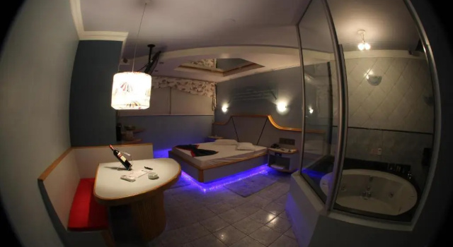 Люкс Superior Xenon Motel (Только для взрослых)