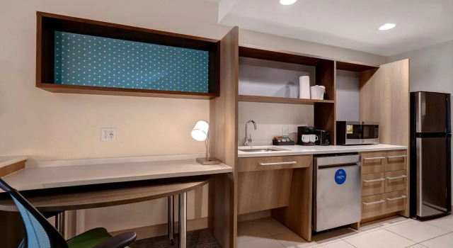Студия Home2 Suites By Hilton DeKalb