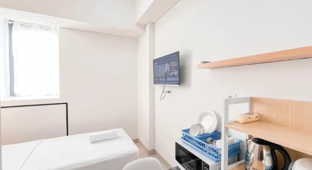 Студия Standard Comfortable Studio Room (No Kitchen) at Bandaraya - Tallasa City Makassar Apartment