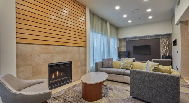 Кровать в общем номере Courtyard by Marriott Eugene Springfield