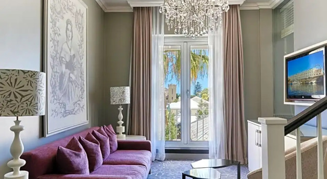 Люкс Executive Queen Victoria Hotel by NEWMARK