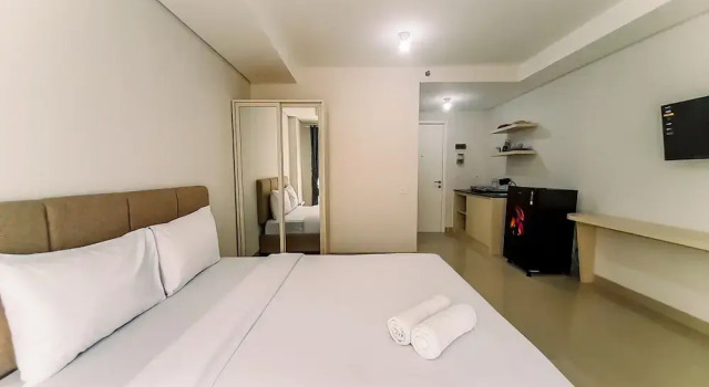 Cozy Studio Room At Barsa City Apartment