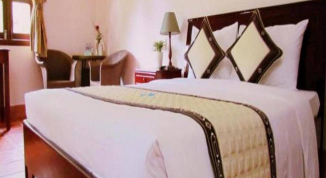 Nha Viet Hotel