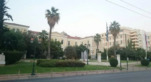 Modern apartment in Athens center