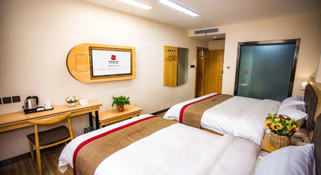 Thank Inn Hotel Shaanxi Xi'An Lianhu District Bell and Drum Tower Huimin Street, Забронировать Отель Ляньху Сиань, рядом с Xian City Hall