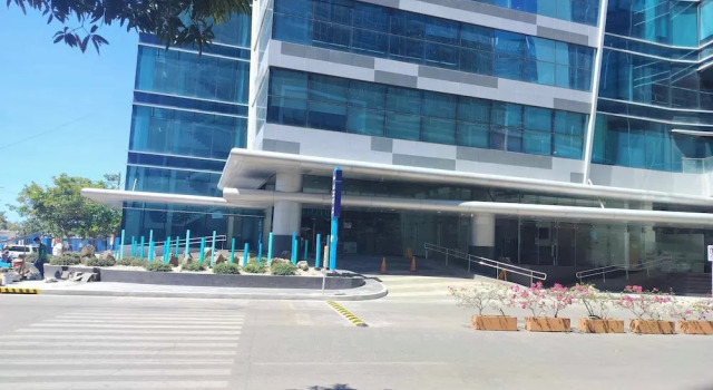 Luxury 1BR 55sqm 1 Pacific MactanNewtown, Book Hotel Mactan 