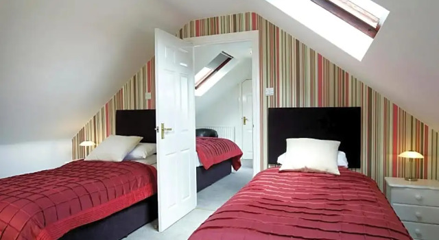 Трёхместный номер Standard Charlton Kings Hotel